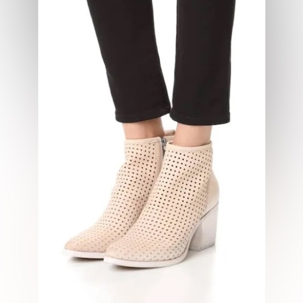 Dolce Vita Kenyon Perforated Leather Bootie in Tan Size 8.5